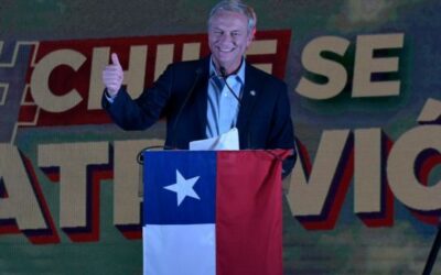 CHILE: UNA DEFINICIÓN PRESIDENCIAL A LA SOMBRA DE ALLENDE Y PINOCHET