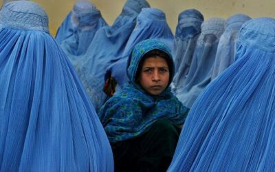 LAS MUJERES BAJO EL RÉGIMEN TALIBÁN